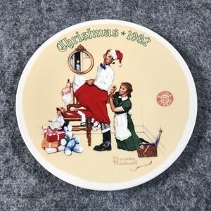 Vintage Knowles Norman Rockwell 1992 Multicolor Plate Christmas Surprise